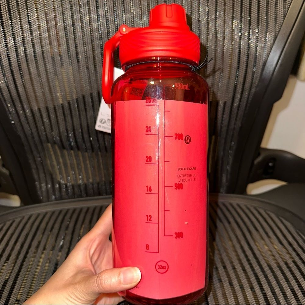 NEW 32oz Lululemon Back to Life Clear Bottle 32oz - Picture 2 of 9